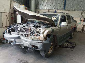  Chevrolet Avalanche Avalanche Pick-up 5.3 1500 V8 4WD (LM7) [220kW]  (10-2000/09-2006) 2002/9
