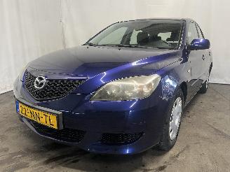 Vaurioauto  passenger cars Mazda 3 3 Sport (BK) Hatchback 1.6i 16V (Z627) [77kW]  (10-2003/06-2009) 2004/1