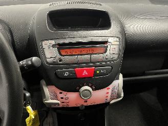 Citroën C1 C1 Hatchback 1.0 12V (384F(CFA)) [50kW]  (06-2005/09-2014) picture 19