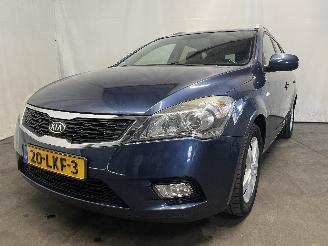 Schadeauto Kia Cee d Cee'd Sporty Wagon (EDF) Combi 1.4 16V (G4FA) [66kW]  (07-2009/12-2012=
) 2010/5