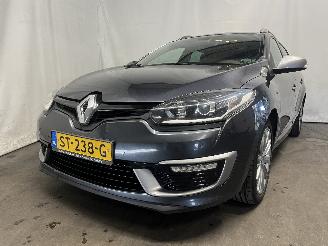 krockskadad bil auto Renault Mégane Megane III Grandtour (KZ) Combi 5-drs 1.2 16V TCE 130 (H5F-404(H5F-B4)=
) [97kW]  (01-2013/02-2016) 2014/12