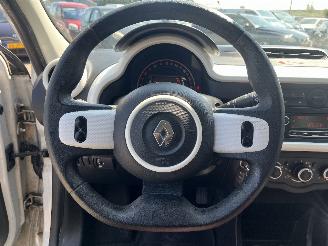 Renault Twingo Twingo III (AH) Hatchback 5-drs 1.0 SCe 70 12V (H4D-400(H4D-A4)) [52kW=
]  (09-2014/04-2019) picture 13