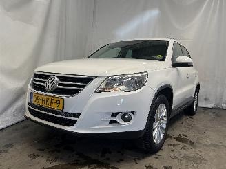 skadebil auto Volkswagen Tiguan Tiguan (5N1/2) SUV 1.4 TSI 16V 4Motion (CTHA(Euro 5)) [110kW]  (09-200=
7/07-2018) 2009/1