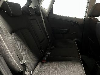 Kia Venga Venga MPV 1.4 CVVT 16V (G4FA) [66kW]  (02-2010/03-2019) picture 16