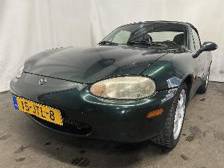 damaged passenger cars Mazda MX-5 MX-5 (NB18/35/8C) Cabrio 1.6i 16V (B6MC(Euro 2)) [81kW]  (05-1998/10-2=
005) 1998/6