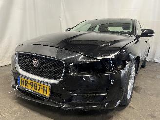 skadebil auto Jaguar XE XE Sedan 2.0 D E-Performance 16V (204DTD(AJ20D4)) [120kW]  (03-2015/..=
=2E) 2015/12