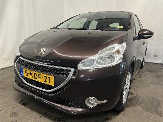 krockskadad bil auto Peugeot 208 208 I (CA/CC/CK/CL) Hatchback 1.2 Vti 12V PureTech 82 (EB2F(HMZ)) [60k=
W]  (03-2012/12-2019) 2013/3