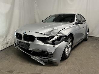Damaged car BMW 3-serie 3 serie (F30) Sedan 320i 2.0 16V (N20-B20B) [135kW]  (03-2012/10-2018)= 2012/7