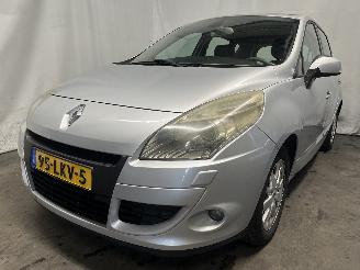 krockskadad bil auto Renault Scenic Scénic III (JZ) MPV 1.9 dCi (F9Q-870(F9Q-N8)) [96kW]  (02-2009/01-20=
11) 2010/5