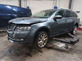 Vrakbiler auto Skoda Octavia Octavia Combi (5EAC) Combi 5-drs 1.4 TSI 16V (CHPA) [103kW]  (11-2012/=
07-2020) 2014/5