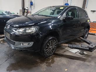 rozbiórka samochody osobowe Volkswagen Polo Polo V (6R) Hatchback 1.2 TDI 12V BlueMotion (CFWA(Euro 5)) [55kW]  (1=
0-2009/05-2014) 2010/5