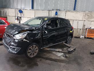 Vrakbiler auto Mitsubishi Space-star Space Star (A0) Hatchback 1.2 12V (3A92) [59kW]  (10-2012/...) 2017/2