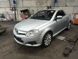 Uttjänta bilar auto Opel Tigra Tigra Twin Top Cabrio 1.4 16V (Z14XEP(Euro 4)) [66kW]  (06-2004/12-201=
0) 2005/5
