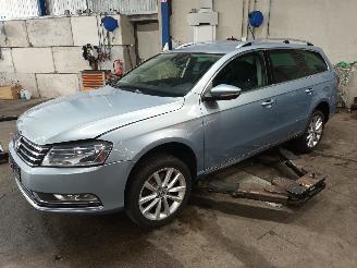 rozbiórka samochody osobowe Volkswagen Passat Passat Variant (365) Combi 2.0 TDI 16V 177 (CFGC) [130kW]  (12-2012/12=
-2014) 2013