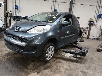 Uttjänta bilar auto Peugeot 107 107 Hatchback 1.0 12V (384F(1KR)) [50kW]  (06-2005/05-2014) 2010/5