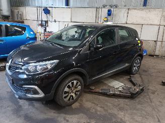 Vrakbiler auto Renault Captur Captur I (2R) SUV 0.9 Energy TCE 12V (H4B-412(H4B-G4)) [66kW]  (06-201=
3/...) 2018/4