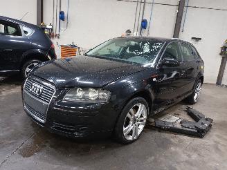 Coche siniestrado Audi A3 A3 Sportback (8PA) Hatchback 5-drs 2.0 FSI 16V (BVY) [110kW]  (09-2004=
/06-2008) 2006/6