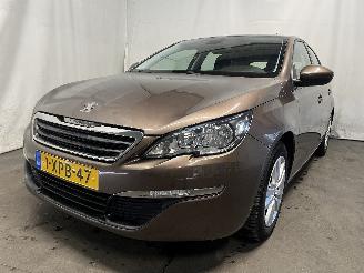 skadebil auto Peugeot 308 308 (L3/L8/LB/LH/LP) Hatchback 5-drs 1.2 12V e-THP PureTech 130 (EB2DT=
S(HNY)) [96kW]  (11-2013/06-2021) 2014/10