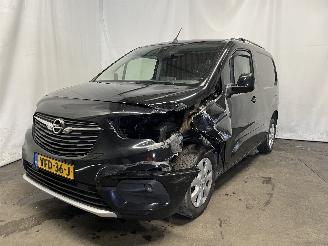 krockskadad bil auto Opel Combo Combo Cargo Van 1.5 CDTI 130 (D15DTH(DV5RC)) [96kW]  (08-2018/...) 2020/1