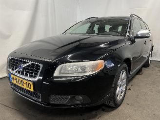 Coche accidentado Volvo V-70 V70 (BW) Combi 2.4 D 20V (D5244T5) [120kW]  (04-2007/12-2010) 2009/3