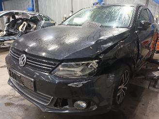 Volkswagen Jetta Jetta IV (162/16A) Sedan 1.6 TDI 16V (CAYC(Euro 5)) [77kW]  (04-2010/0=
7-2015) 2013/8