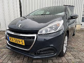 škoda osobní automobily Peugeot 208 208 I (CA/CC/CK/CL) Hatchback 1.2 Vti 12V PureTech 82 (EB2F(HMZ)) [60k=
W]  (03-2012/12-2019) 2016/12