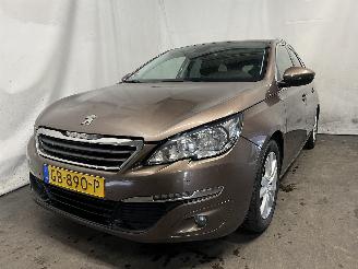 škoda osobní automobily Peugeot 308 308 SW (L4/L9/LC/LJ/LR) Combi 5-drs 1.2 12V e-THP PureTech 110 (EB2DT(=
HNZ)) [81kW]  (03-2014/12-2021) 2015/4