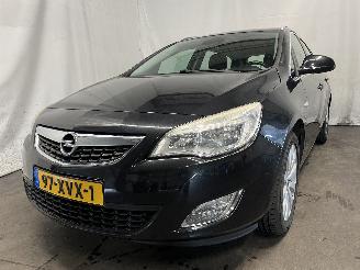 Schadeauto Opel Astra Astra J Sports Tourer (PD8/PE8/PF8) Combi 1.4 Turbo 16V (A14NET(Euro 5=
)) [88kW]  (10-2010/04-2016) 2012/8