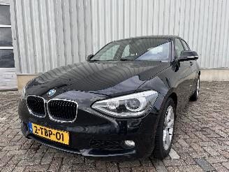 krockskadad bil auto BMW 1-serie 1 serie (F20) Hatchback 5-drs 116i 1.6 16V (N13-B16A) [100kW]  (07-201=
1/02-2015) 2013/12
