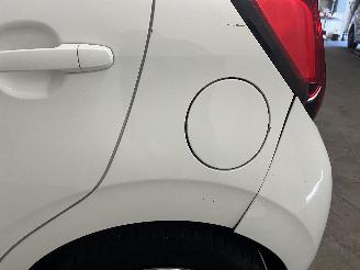 Citroën C1 C1 Hatchback 1.0 Vti 68 12V (1KR-FE(CFB)) [51kW]  (04-2014/04-2018) picture 13