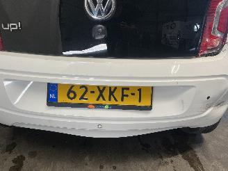 Volkswagen Up! Up! (121) Hatchback 1.0 12V 75 (CWRA) [55kW]  (08-2011/11-2019) picture 10