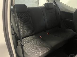 Volkswagen Up! Up! (121) Hatchback 1.0 12V 75 (CWRA) [55kW]  (08-2011/11-2019) picture 16