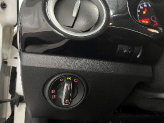 Volkswagen Up! Up! (121) Hatchback 1.0 12V 75 (CWRA) [55kW]  (08-2011/11-2019) picture 22