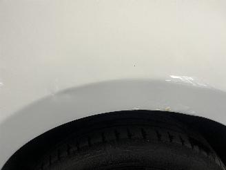 Volkswagen Up! Up! (121) Hatchback 1.0 12V 75 (CWRA) [55kW]  (08-2011/11-2019) picture 14
