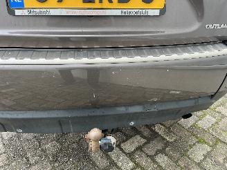 Mitsubishi Outlander Outlander (CW) SUV 2.0 16V 4x2 (4B11) [108kW]  (11-2006/11-2012) picture 10