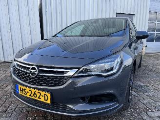 uszkodzony samochody osobowe Opel Astra Astra K Hatchback 5-drs 1.0 Turbo 12V (B10XFT(Euro 6)) [77kW]  (10-201=
5/12-2022) 2015/12