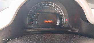 Renault Twingo Twingo III (AH) Hatchback 5-drs 1.0 SCe 70 12V (H4D-400(H4D-A4)) [52kW=
]  (09-2014/04-2019) picture 2