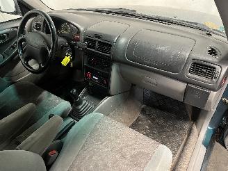 Subaru Forester Forester (SF) SUV 2.0 16V (EJ202) [90kW]  (08-1997/09-2002) picture 14