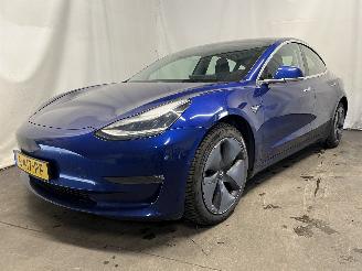 Tesla Model 3 Model 3 Sedan Long Range AWD 75 kWh (3D3) [258kW]  (06-2018/...) picture 2