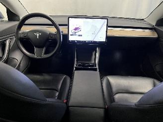 Tesla Model 3 Model 3 Sedan Long Range AWD 75 kWh (3D3) [258kW]  (06-2018/...) picture 15
