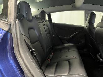 Tesla Model 3 Model 3 Sedan Long Range AWD 75 kWh (3D3) [258kW]  (06-2018/...) picture 14