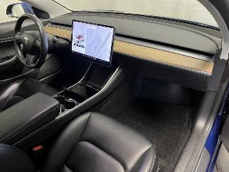 Tesla Model 3 Model 3 Sedan Long Range AWD 75 kWh (3D3) [258kW]  (06-2018/...) picture 13