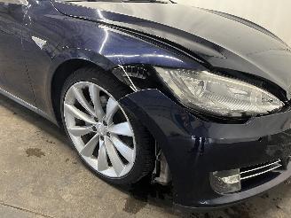 Tesla Model S Model S Liftback 85 (L1S) [270kW]  (09-2012/02-2016) picture 11