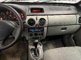 Renault Kangoo Kangoo (KC) MPV 1.6 16V (K4M-752) [70kW]  (06-2001/01-2008) picture 14