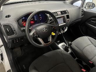 Kia Rio Rio III (UB) Hatchback 1.2 CVVT 16V (G4LA5) [63kW]  (09-2011/12-2017) picture 19