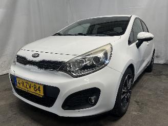 Avarii autoturisme Kia Rio Rio III (UB) Hatchback 1.2 CVVT 16V (G4LA5) [63kW]  (09-2011/12-2017) 2013/9