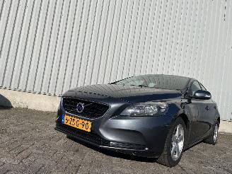 Schadeauto Volvo V-40 V40 (MV) Hatchback 5-drs 1.6 D2 (D4162T) [84kW]  (03-2012/12-2016) 2014/3