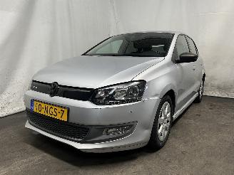 krockskadad bil auto Volkswagen Polo Polo V (6R) Hatchback 1.2 TDI 12V BlueMotion (CFWA(Euro 5)) [55kW]  (1=
0-2009/05-2014) 2010/9