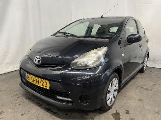 skadebil auto Toyota Aygo Aygo (B10) Hatchback 1.0 12V VVT-i (1KR-FE) [50kW]  (07-2005/05-2014) 2013/10