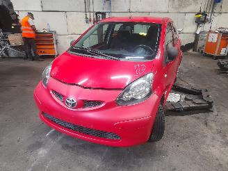 Purkuautot passenger cars Toyota Aygo Aygo (B10) Hatchback 1.0 12V VVT-i (1KR-FE) [50kW]  (07-2005/05-2014) 2007/8